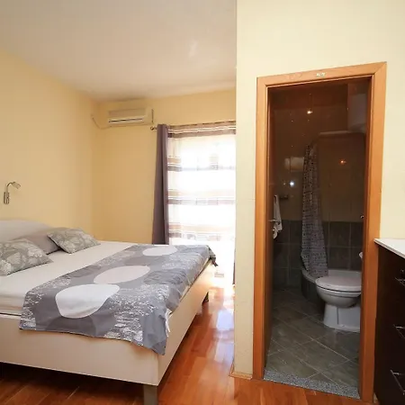 Bruna * 马卡尔斯卡