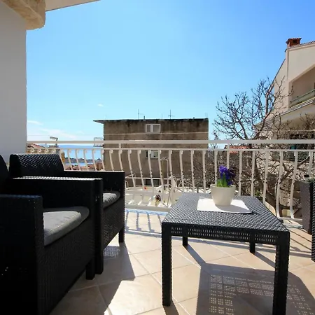 Bruna * Макарська