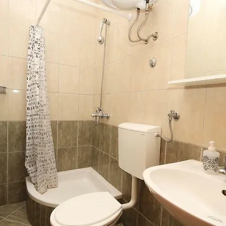 Bruna Апартаменти Макарська