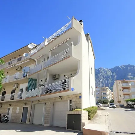 Апартаменти Bruna *